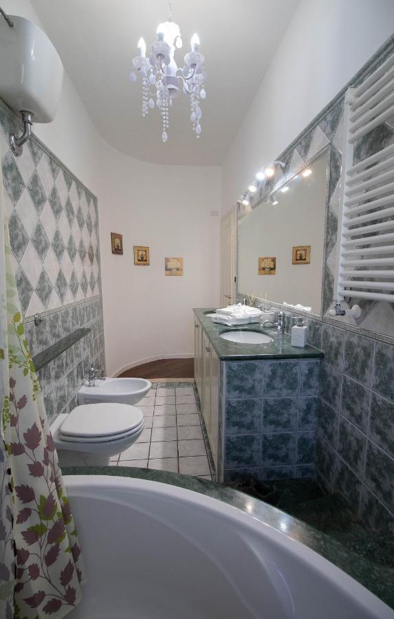 La Casa Di Adele Cagliari B&B エクステリア 写真